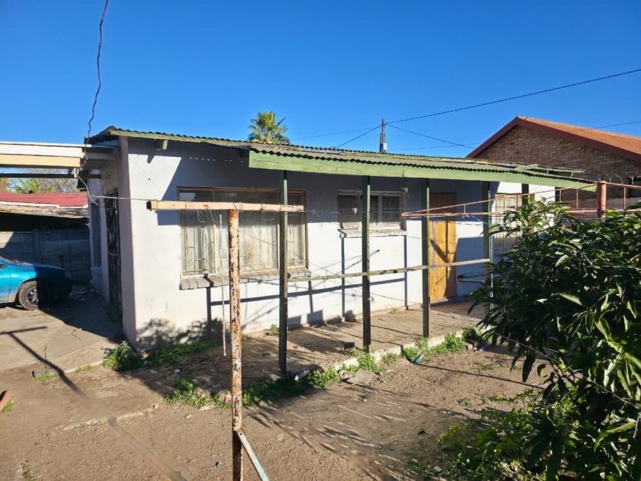 5 Bedroom Property for Sale in Oos Einde North West